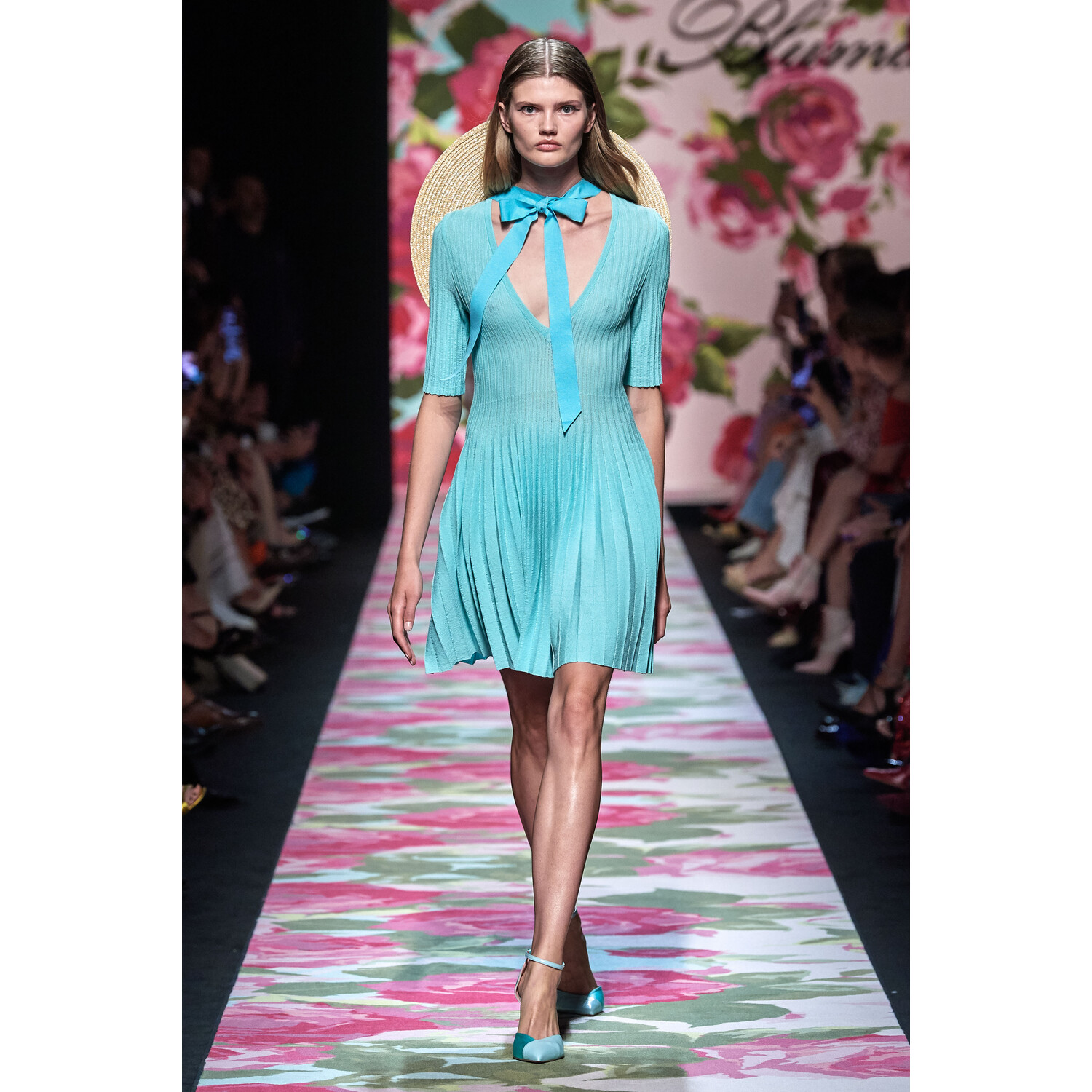 Фото Blumarine Spring 2020 / Blumarine весна-лето 2020 / Неделя моды: Милан